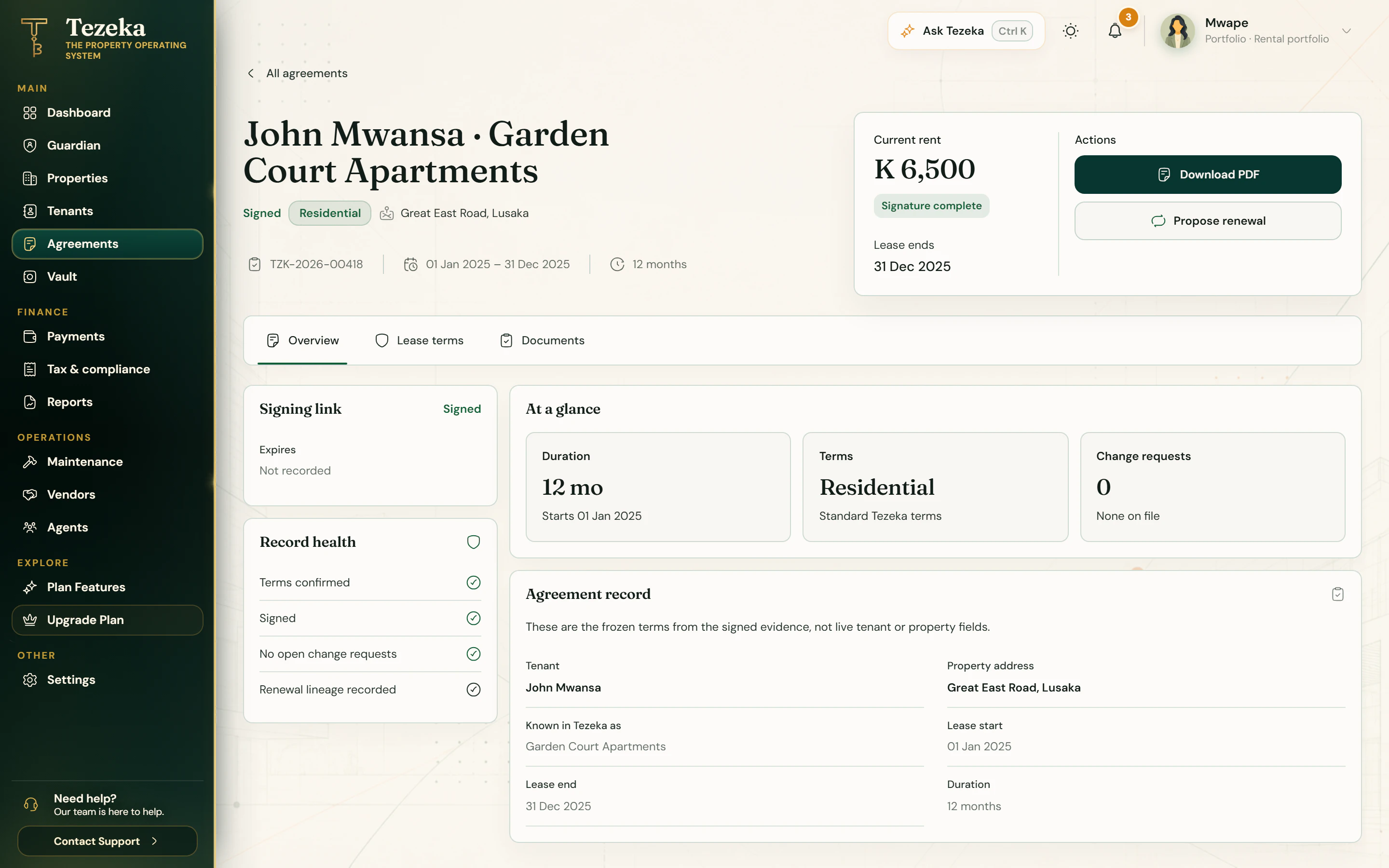 A signed agreement in Tezeka, with its signing link, record health and PDF download. Demo data.